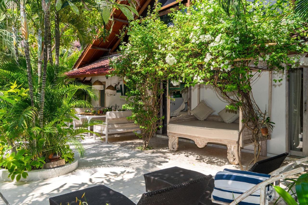 Ocean Star Villa Five Near The Kudeta Beach スミニャック エクステリア 写真
