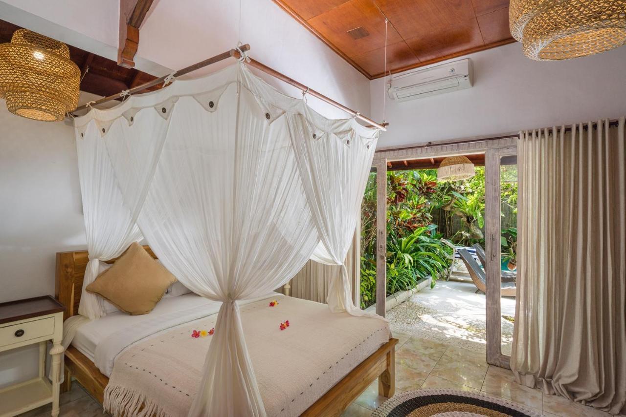 Ocean Star Villa Five Near The Kudeta Beach スミニャック エクステリア 写真