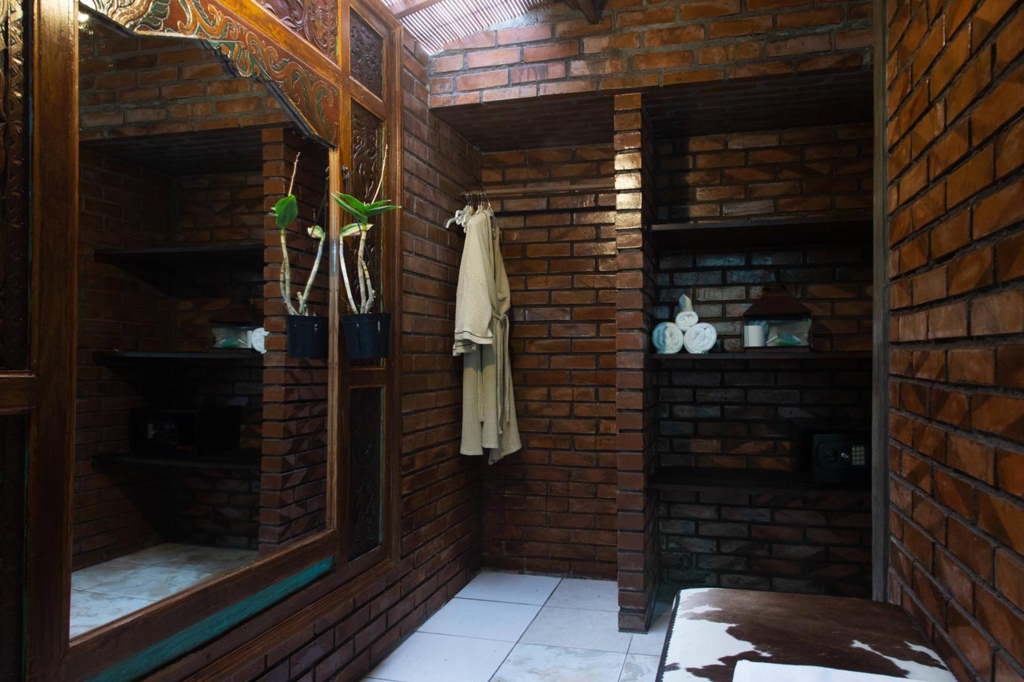 Ocean Star Villa Five Near The Kudeta Beach スミニャック エクステリア 写真
